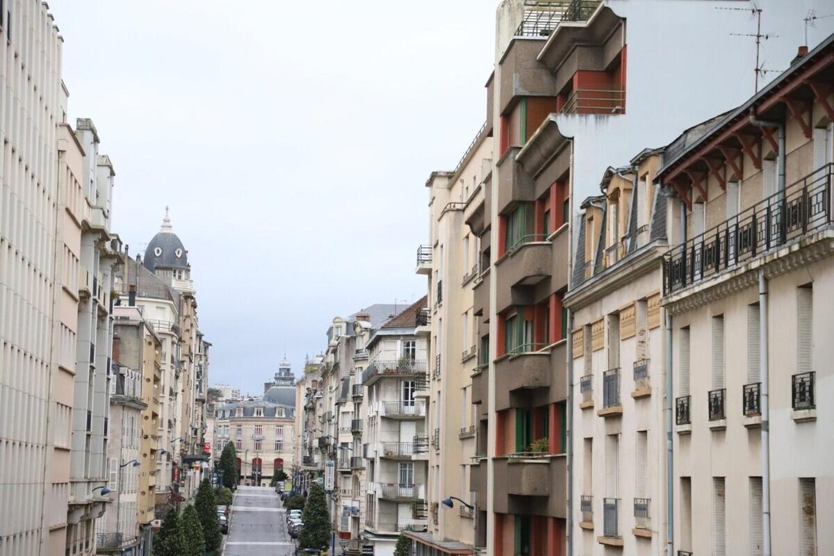 Apartamento Le 23 De Louis Limoges Exterior foto